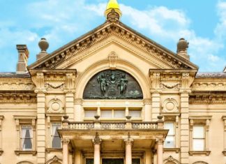 Ley financiaría aumento salarial a trabajadores de atención directa Impactolatin