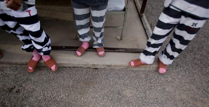 Juez ordena liberación de detenidos