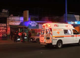 Cuatro muertos y seis heridos en ataque a un bar en el centro de México