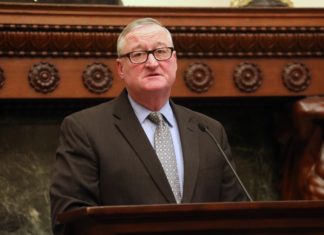 En medio de la pandemia y la recesión económica.