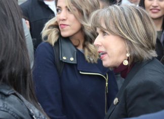 Manifestante herido de bala en protesta por estatua de conquistador español