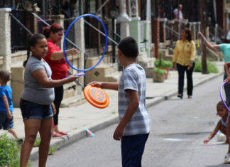 Filadelfia lo está haciendo más fácil para convertir su bloque a un lugar para jugar este verano