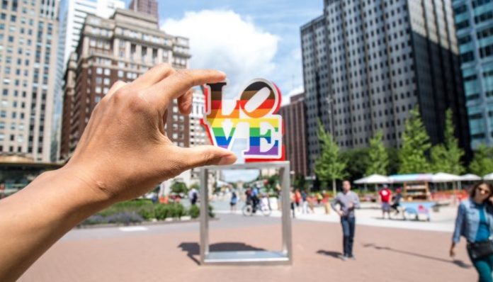 LGBTQ-002_@urphillypal-700x400