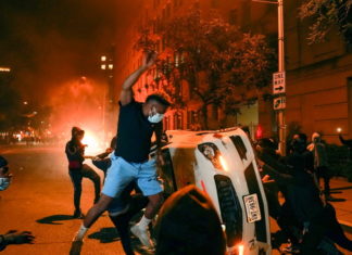 ¿Qué grupos violentos podrían estar involucrados en las protestas en EE. UU.?