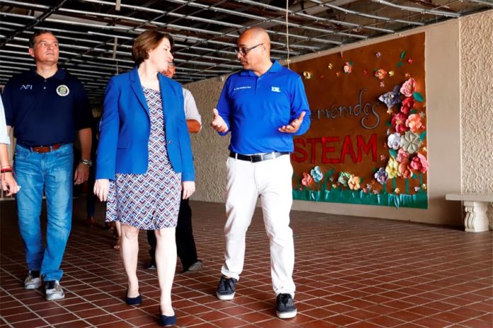 37f0864bc5832f5fbb1f77dbd8bed4a3f8149b12w