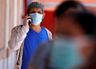 Agencia de gestión de emergencias de EEUU erige hospital móvil en Puerto Rico