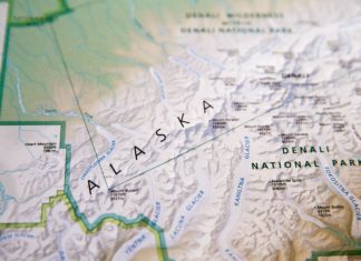 Un potente sismo de 7,8 remece islas de Alaska