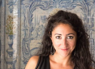 ESCRITORA DE IMPACTO