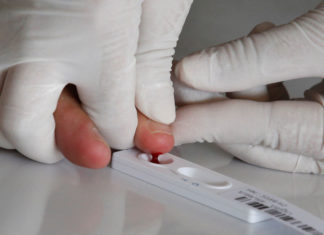 Pedirá a viajeros cuarentena de 14 días o prueba molecular