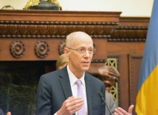 El jefe de salud de Filadelfia dice que se están haciendo “progresos emocionantes” en la vacuna.