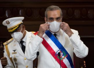 Abinader asume la Presidencia