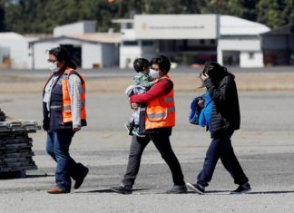 Corte deportaciones de N. J. reanuda funciones sorpresivamente