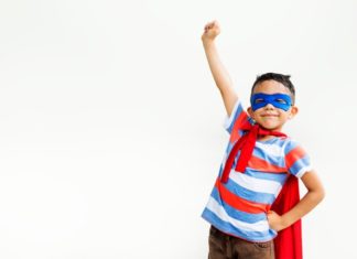 Nunca haga por un niño lo que él puede hacer solo