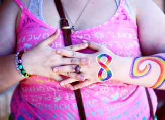 Prohíben venta de comida “chatarra” a menores de edad