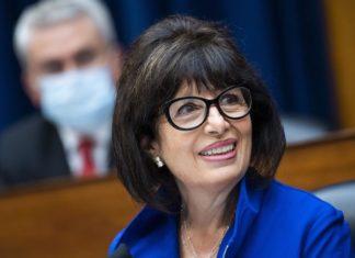 Delegación del Congreso Visita la base militar Fort Hood