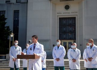 Trump evoluciona «muy bien», pero persisten las dudas sobre la enfermedad