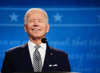 Biden dice que Trump es el «único» adulto mayor por el que se preocupa el presidente