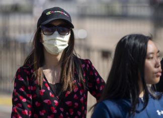 ¿Por qué las mujeres hispanas votan más que los hombres en las elecciones de EE.UU.?