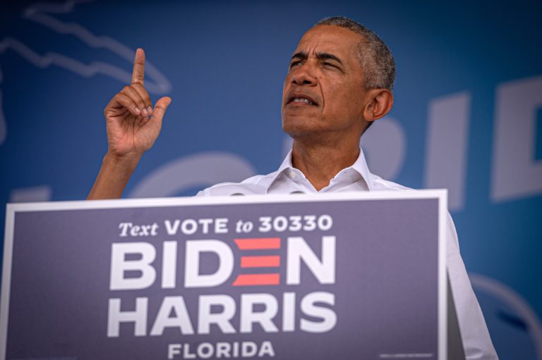 En Florida Obama, pide votar para dejar atrás la oscuridad