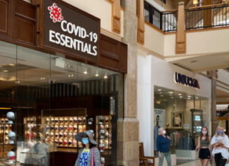 Aunque preferiría cerrar, la cadena de tiendas COVID-19 Essentials se expande