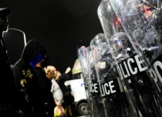 Más disturbios en Filadelfia tras muerte de hombre negro en tiroteo policial