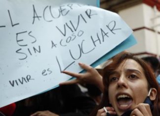 Disputa por el partido gobernante de México escala entre denuncias sexuales