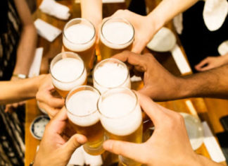 Análisis: el invierno llega para los bares. Cómo salvarlos. Y salvarnos.