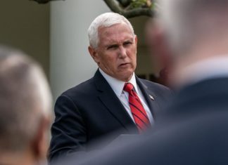 El vicepresidente de EE.UU. Mike Pence da negativo de COVID-19