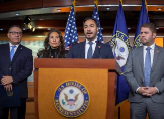 Congresistas latinos elogian a Biden por ganar la batalla por el alma de EEUU