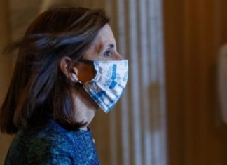 Senadora republicana reconoce derrota en Arizona y ofrece apoyo a sucesor