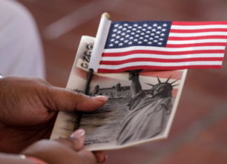 ¿Es la tarjeta verde una garantía para obtener la ciudadanía?