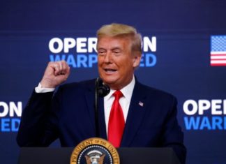 Trump firma un decreto priorizando la distribución de vacunas en EE.UU.