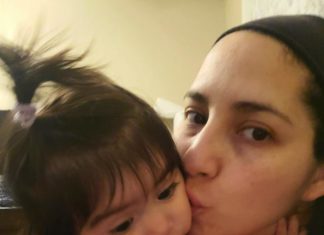 Familia latina encara el doloroso contagio de 16 miembros, 2 de ellos en coma