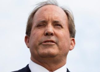 Texas pide al Supremo que bloquee la victoria de Biden en 4 estados clave