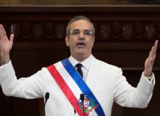 Presidente Abinader crea equipo para recuperar bienes robados al estado