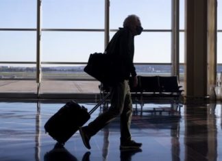 Un hombre se pasa 3 meses escondido en un aeropuerto por miedo a la covid