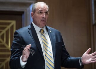 EEUU avisa a nuevas caravanas migrantes: «No desperdicien su tiempo y dinero»