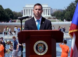 Congresistas presentan proyecto para dar a venezolanos alivio migratorio TPS