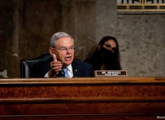 Senadores de EE.UU. reviven proyecto para proteger a migrantes venezolanos