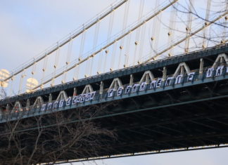 Mientras otros hablan de ciudadania para los indocumentados, estos lo que piden es una protección permanente