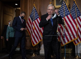 El Senado anula por primera vez un veto de Trump, el de la ley de defensa