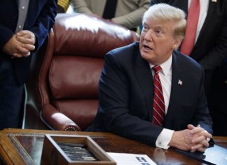 La administración de Trump intentó parar los registros a Giuliani, según NYT