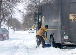 EE.UU.: tormenta de nieve deja más de 20 muertos y millones sin servicio eléctrico