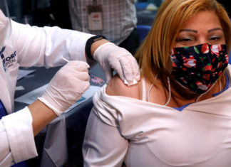 Las más vacunadas son mujeres entre 45 y 51 años