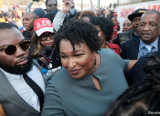 La activista estadounidense por el derecho al voto Stacey Abrams nominada al Premio Nobel de la Paz