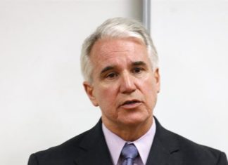 El nuevo fiscal latino de Los Ángeles será demandado por discriminación