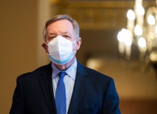 Senadores reintroducen iniciativa con senda a la ciudadanía para «soñadores»