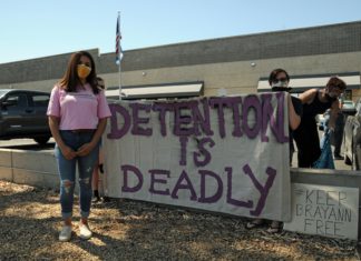 Congreso evalúa proyectos migratorios mientras miles llegan a la frontera sur