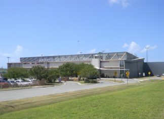 Puerto Rico pone la primera piedra para convertirse en centro mundial aerospacial
