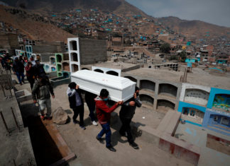 Las mentiras tienen miradas cortas